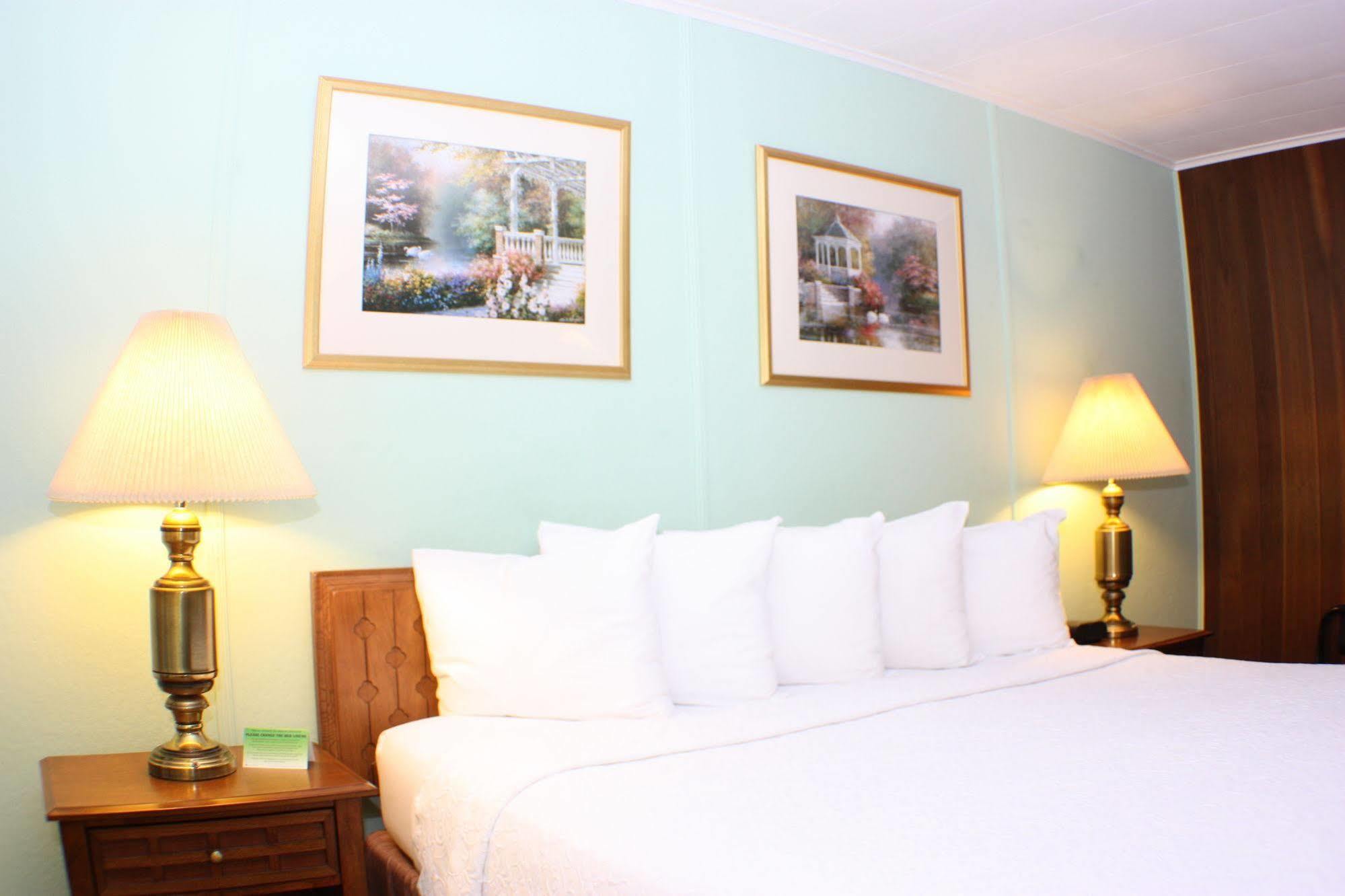 Highbrook Motel บาร์ฮาเบอร์ ภายนอก รูปภาพ